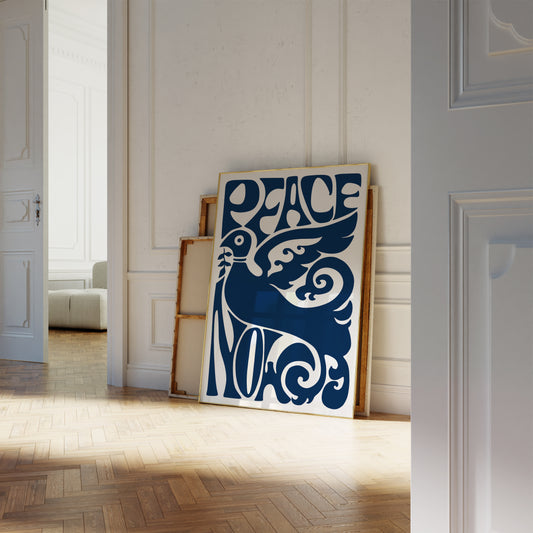 Vredesposter in de hal staand tegen een muur