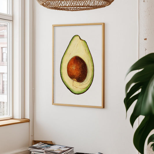 Avocadoposter aan witte muur, met links een raam en rieten lampenkap erboven – plant rechts in beeld.