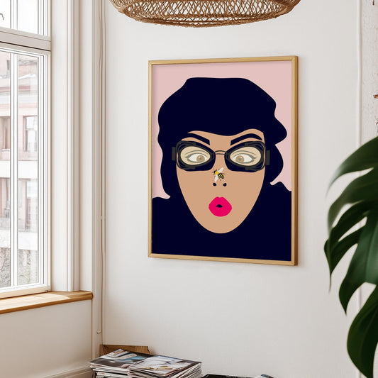 Plakat mit zusammengekniffenem Mädchen
